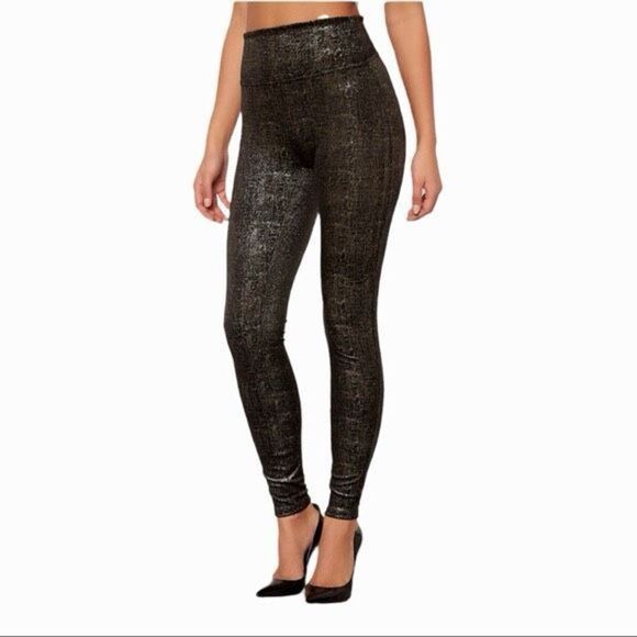✨Spanx Velvet Sz Medium Leggings in Col-or Shine✨ - Picture 1 of 8